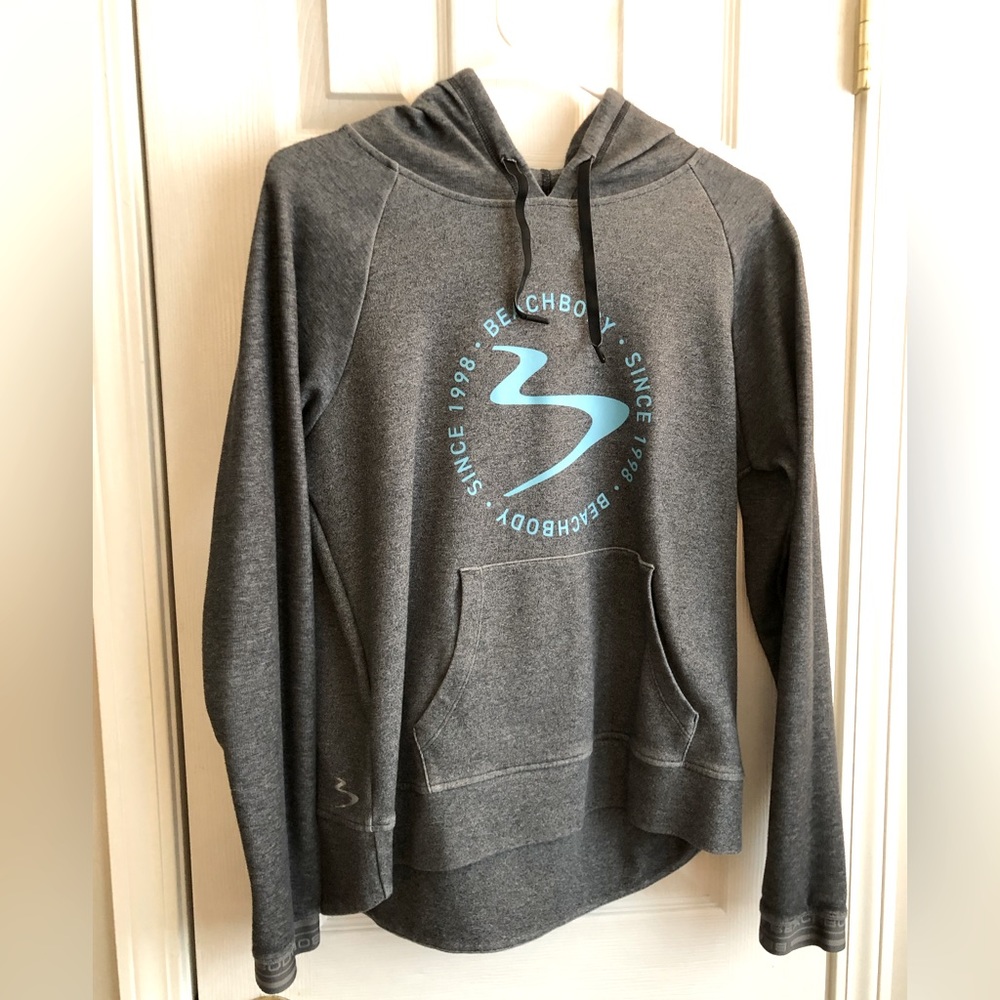 Beachbody Go-To-Wave Hoodie in Black Heather, size medium
